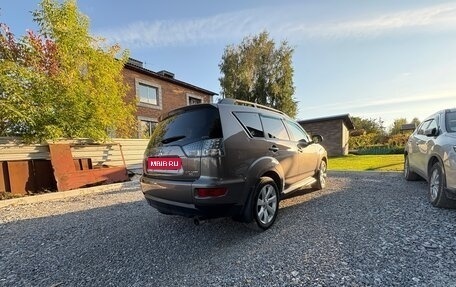 Mitsubishi Outlander III рестайлинг 3, 2011 год, 1 400 000 рублей, 5 фотография
