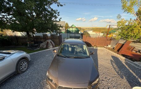 Mitsubishi Outlander III рестайлинг 3, 2011 год, 1 400 000 рублей, 14 фотография
