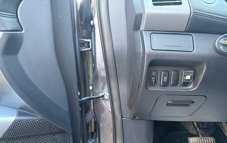Mitsubishi Outlander III рестайлинг 3, 2011 год, 1 400 000 рублей, 31 фотография