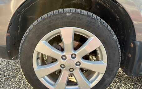 Mitsubishi Outlander III рестайлинг 3, 2011 год, 1 400 000 рублей, 36 фотография