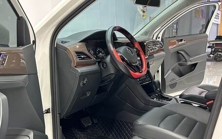 Volkswagen Tharu, 2020 год, 1 620 000 рублей, 8 фотография