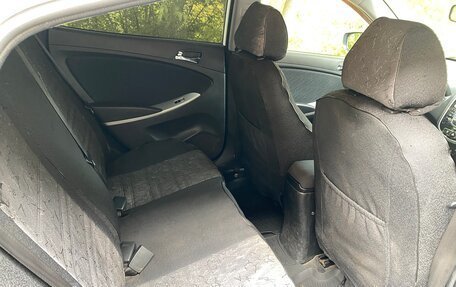 Hyundai Solaris II рестайлинг, 2013 год, 780 000 рублей, 7 фотография