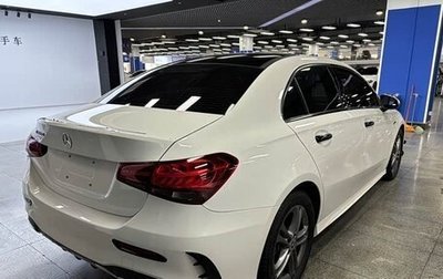 Mercedes-Benz A-Класс, 2022 год, 2 200 000 рублей, 1 фотография