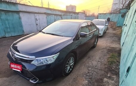 Toyota Camry, 2016 год, 2 350 000 рублей, 15 фотография