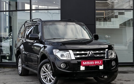 Mitsubishi Pajero IV, 2012 год, 2 550 000 рублей, 3 фотография