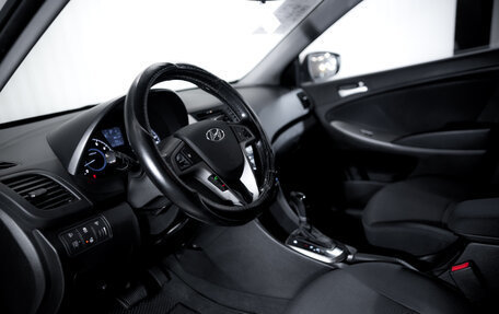 Hyundai Solaris II рестайлинг, 2015 год, 950 000 рублей, 12 фотография