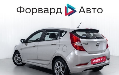 Hyundai Solaris II рестайлинг, 2015 год, 950 000 рублей, 5 фотография
