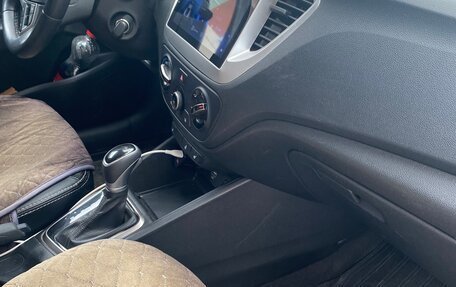 Hyundai Solaris II рестайлинг, 2019 год, 1 390 000 рублей, 10 фотография