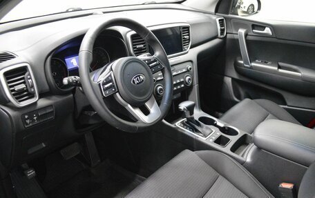 KIA Sportage IV рестайлинг, 2022 год, 2 495 000 рублей, 10 фотография