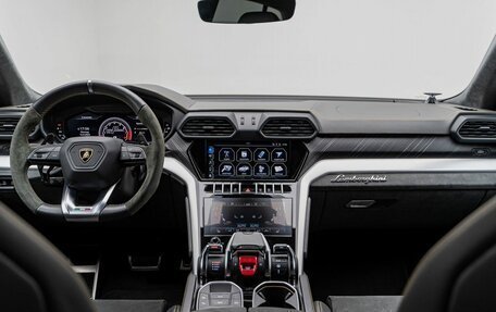 Lamborghini Urus I, 2021 год, 24 990 000 рублей, 40 фотография