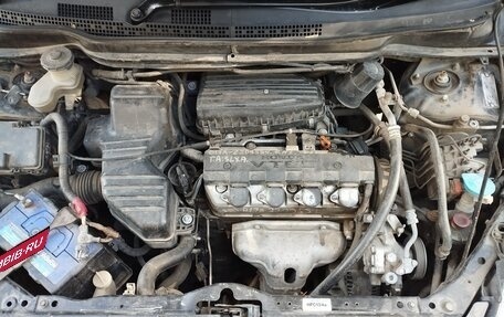 Honda Stream I рестайлинг, 2001 год, 470 000 рублей, 10 фотография