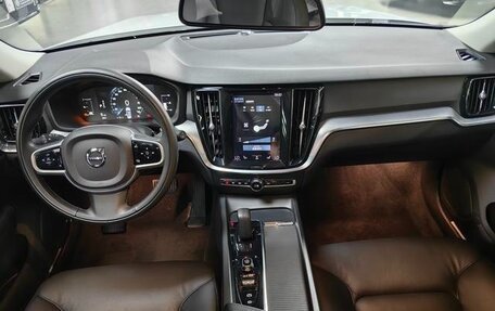 Volvo V60 II, 2021 год, 2 535 007 рублей, 8 фотография
