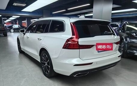Volvo V60 II, 2021 год, 2 535 007 рублей, 5 фотография