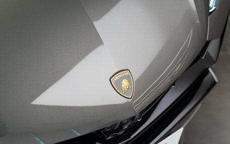 Lamborghini Urus I, 2025 год, 44 320 000 рублей, 16 фотография