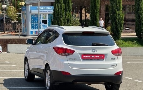 Hyundai ix35 I рестайлинг, 2011 год, 1 370 000 рублей, 2 фотография
