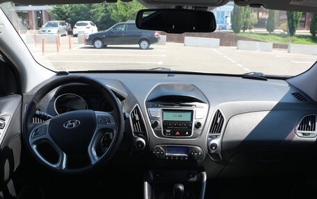 Hyundai ix35 I рестайлинг, 2011 год, 1 370 000 рублей, 10 фотография