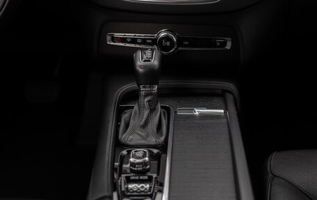 Volvo XC90 II рестайлинг, 2019 год, 3 250 000 рублей, 24 фотография