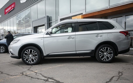 Mitsubishi Outlander III рестайлинг 3, 2015 год, 2 359 000 рублей, 5 фотография