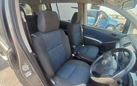 Toyota ISis I, 2014 год, 1 234 000 рублей, 15 фотография