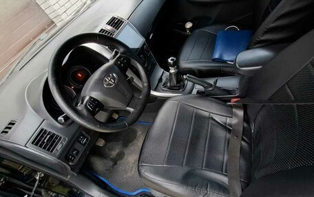 Toyota Corolla, 2011 год, 980 000 рублей, 5 фотография
