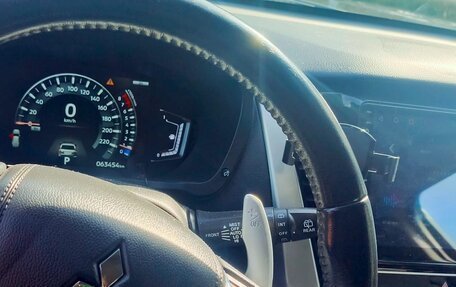 Mitsubishi Pajero Sport III рестайлинг, 2020 год, 3 500 000 рублей, 9 фотография