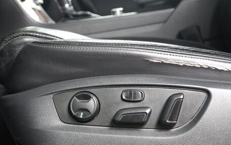 Volkswagen Touareg III, 2011 год, 1 550 000 рублей, 11 фотография