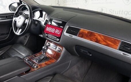 Volkswagen Touareg III, 2011 год, 1 550 000 рублей, 17 фотография