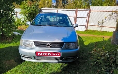 Volkswagen Polo III рестайлинг, 1998 год, 150 000 рублей, 1 фотография