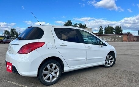 Peugeot 308 II, 2013 год, 549 999 рублей, 4 фотография