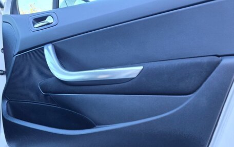 Peugeot 308 II, 2013 год, 549 999 рублей, 17 фотография