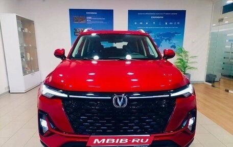 Changan CS35 Plus, 2023 год, 1 990 000 рублей, 2 фотография
