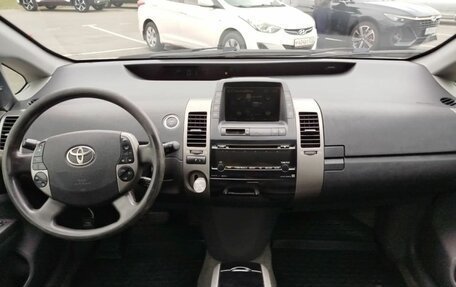 Toyota Prius, 2008 год, 790 000 рублей, 13 фотография