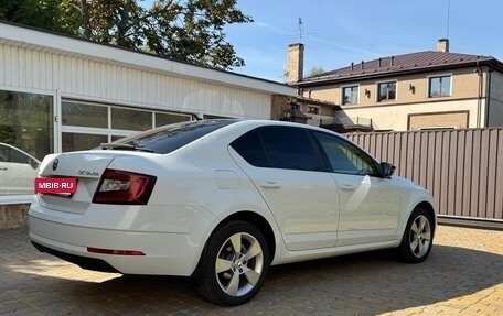Skoda Octavia, 2017 год, 2 390 000 рублей, 2 фотография