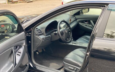 Toyota Camry, 2008 год, 870 000 рублей, 4 фотография