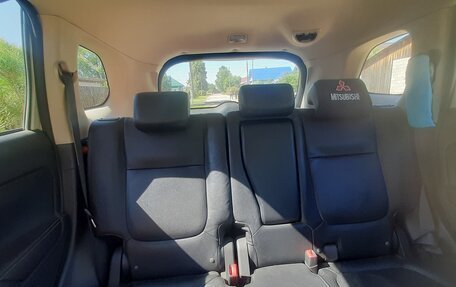 Mitsubishi Outlander III рестайлинг 3, 2015 год, 1 800 000 рублей, 8 фотография