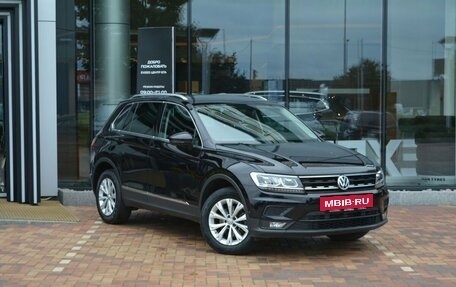 Volkswagen Tiguan II, 2017 год, 2 679 000 рублей, 3 фотография
