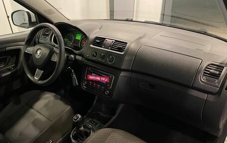 Skoda Fabia II, 2013 год, 680 000 рублей, 12 фотография