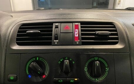 Skoda Fabia II, 2013 год, 680 000 рублей, 14 фотография