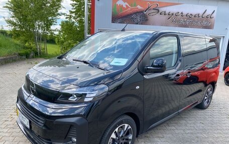 Opel Zafira Life I, 2024 год, 6 990 000 рублей, 3 фотография