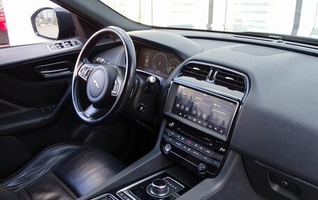 Jaguar F-Pace, 2016 год, 2 490 000 рублей, 2 фотография