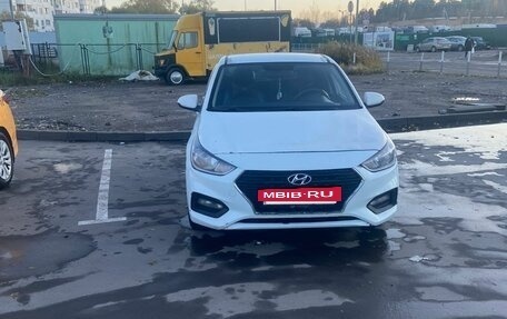 Hyundai Solaris II рестайлинг, 2017 год, 990 000 рублей, 12 фотография