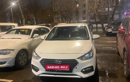 Hyundai Solaris II рестайлинг, 2017 год, 990 000 рублей, 18 фотография