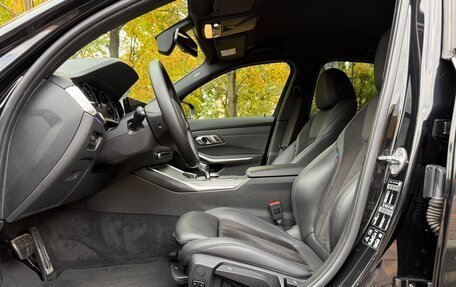 BMW 3 серия, 2019 год, 3 650 000 рублей, 13 фотография