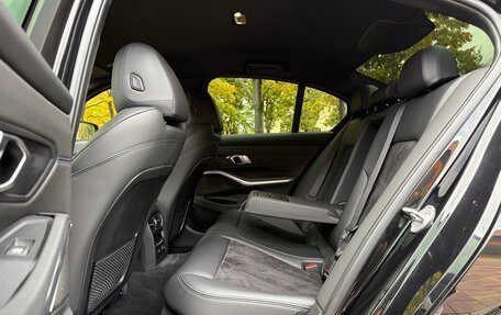 BMW 3 серия, 2019 год, 3 650 000 рублей, 22 фотография