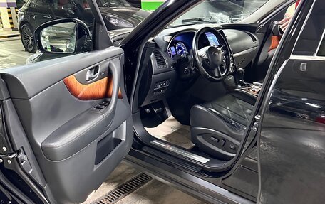 Infiniti QX70, 2016 год, 2 938 000 рублей, 7 фотография