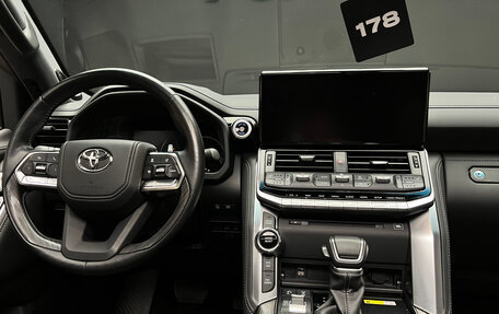 Toyota Land Cruiser, 2022 год, 10 300 000 рублей, 20 фотография