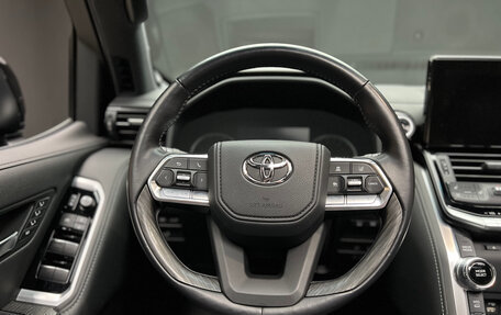 Toyota Land Cruiser, 2022 год, 10 300 000 рублей, 21 фотография