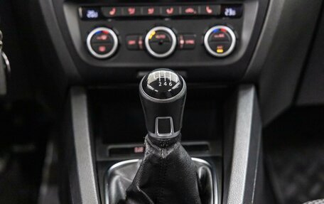 Volkswagen Jetta VI, 2012 год, 1 128 000 рублей, 25 фотография
