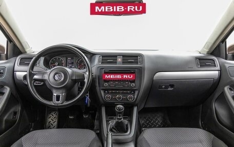 Volkswagen Jetta VI, 2012 год, 1 128 000 рублей, 14 фотография