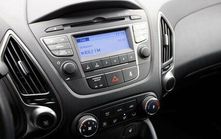 Hyundai ix35 I рестайлинг, 2014 год, 1 300 000 рублей, 10 фотография